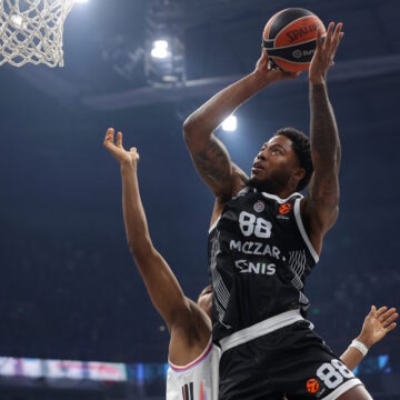 Ο Ταϊρίκ Τζόουνς της Παρτιζάν