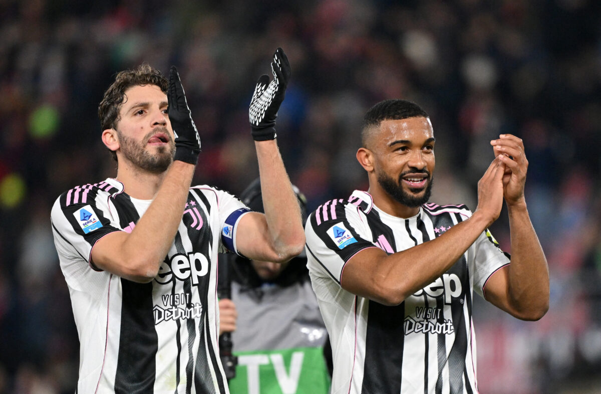 Οι παίκτες της Γιουβέντους πανηγυρίζουν νίκη της ομάδας τους