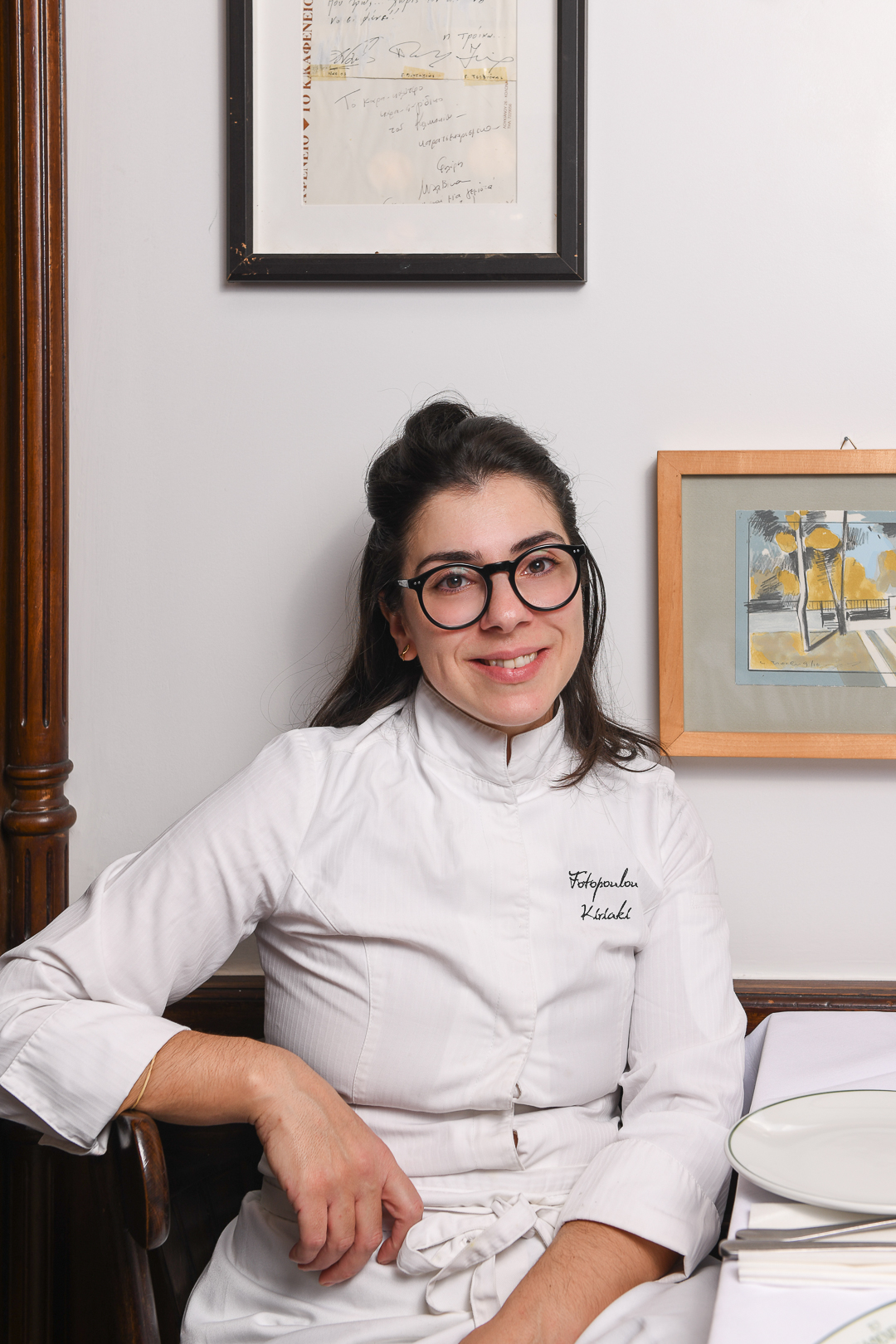 H chef Κυριακή Φωτοπούλου δεν επιδιώκει τον εντυπωσιασμό, αλλά την ουσία της γεύσης.