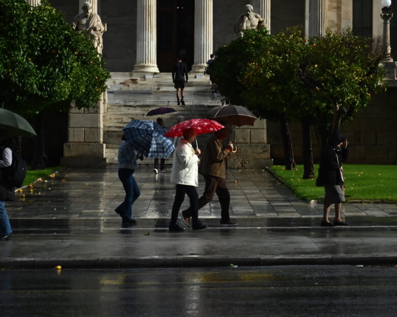 Καιρός αύριο: Έντονα φαινόμενα σε Ιόνιο, Πελοπόννησο και Κρήτη – Τοπικές βροχές στην υπόλοιπη χώρα