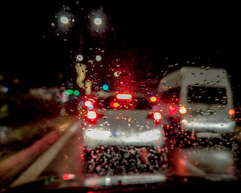 Καιρός αύριο: Βροχές με βοριάδες και θερμοκρασίες έως τους 19 βαθμούς – Παγετός στα βόρεια