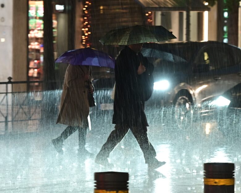 Κακοκαιρία Byron: Φεύγει από την Αττική αλλά όχι από τη χώρα – Οι περιοχές που θα «χτυπήσει» τις επόμενες ώρες