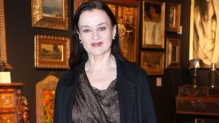 Η Καρυοφυλλιά Καραμπέτη