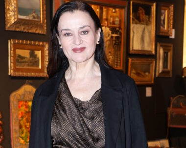 Η Καρυοφυλλιά Καραμπέτη