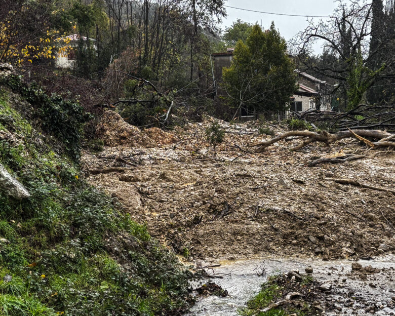 Κακοκαιρία Byron: Μήνυμα του 112 στην Ανατολική Μάνη για έντονες βροχές και κατολισθήσεις