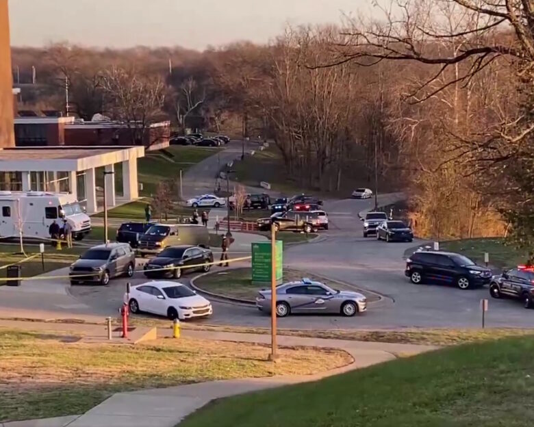 ΗΠΑ: Πυροβολισμοί στο πανεπιστήμιο του Κεντάκι – Ένας νεκρός, ένας τραυματίας και ένας ύποπτος υπό κράτηση