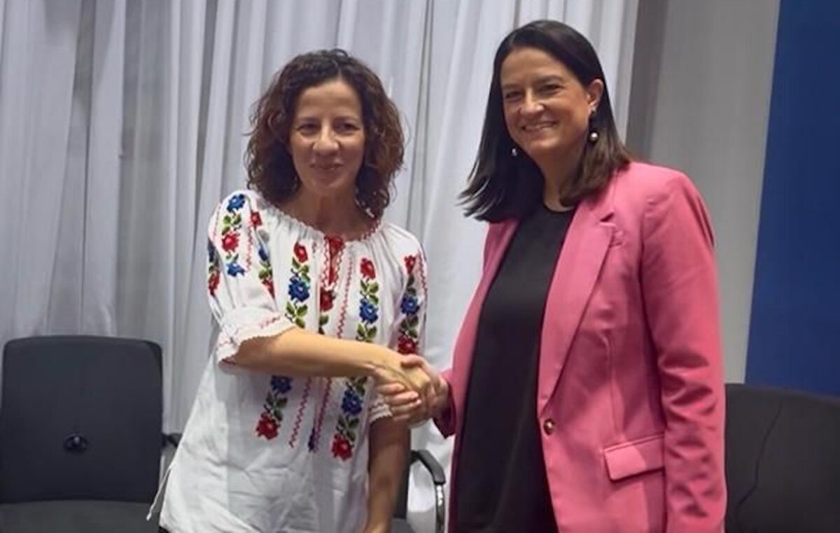 Η Roxana Minzatu και η Νίκη Κεραμέως