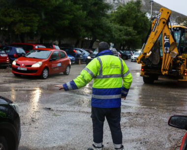 Προβλήματα από την κακοκαιρία "Byron" στο Κερατσίνι, Παρασκευή 5 Δεκεμβρίου 2025. (ΔΑΝΑΗ ΔΑΥΛΟΠΟΥΛΟΥ