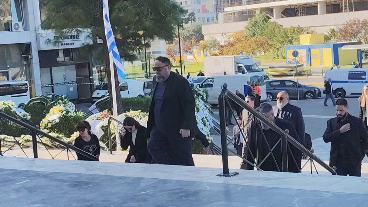 Κηδεία της Ειρήνης Μαρινάκη