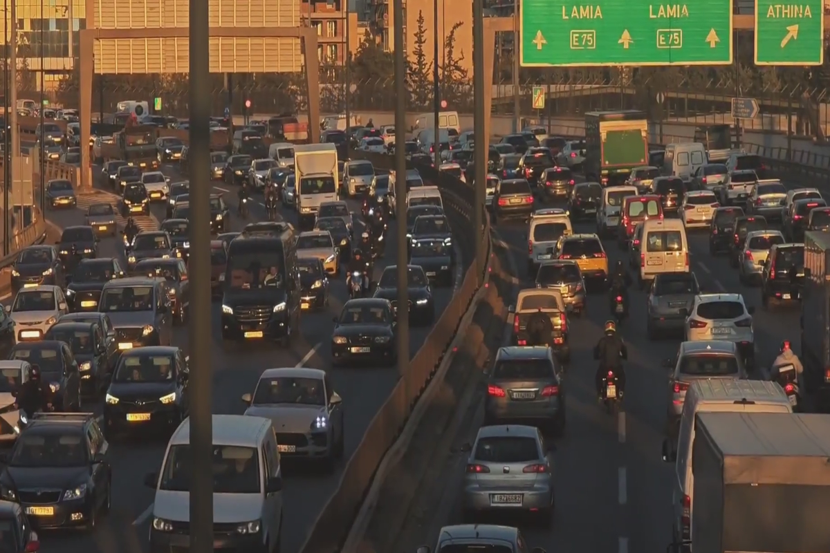 Μποτιλιαρισμένος ο Κηφισός