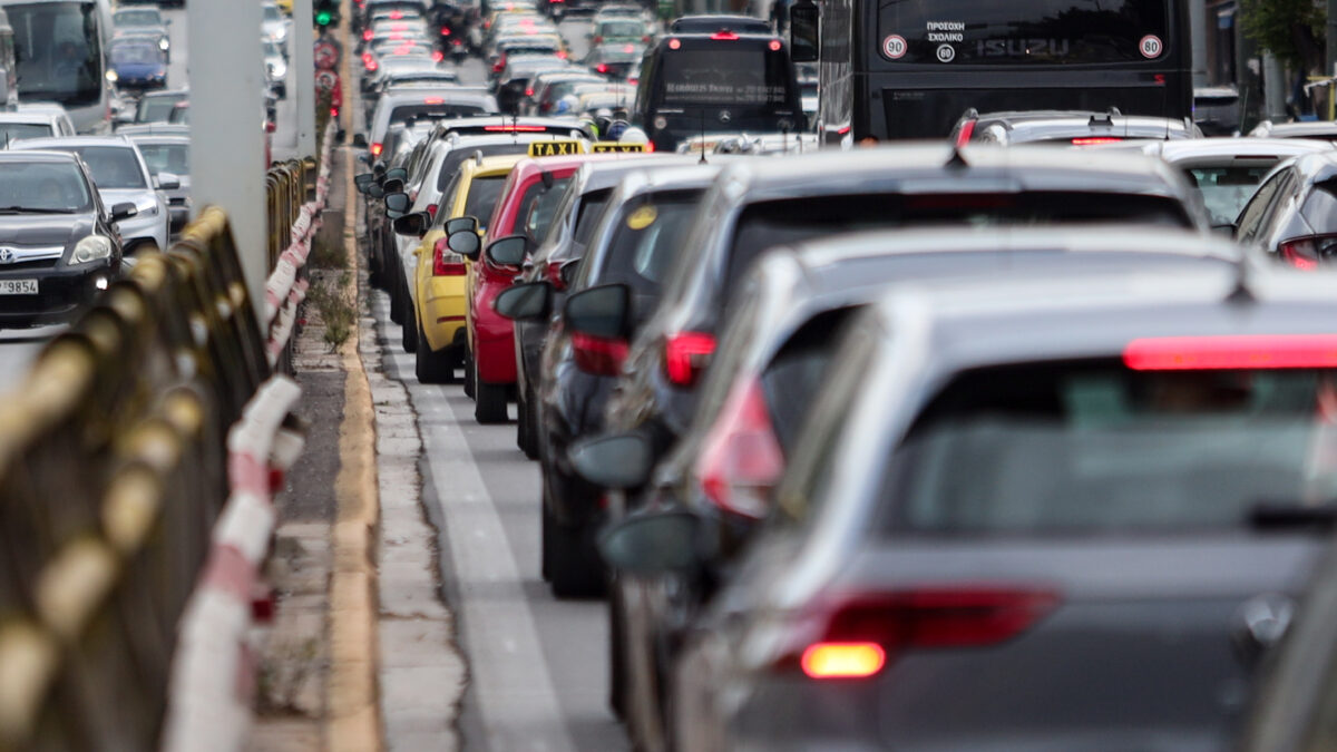 Αυξημένη κίνηση στη Λεωφόρο Συγγρού
