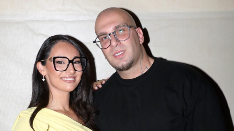 Η Klavdia και ο Oge