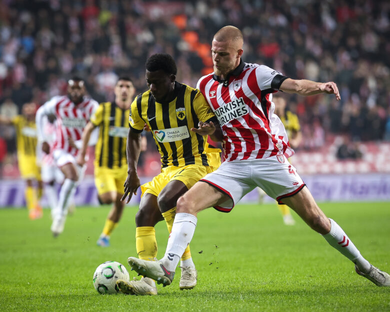 Σάμσουνσπορ – ΑΕΚ: Ολική ανατροπή με φοβερό γκολ από τον Κοϊτά για το 1-2