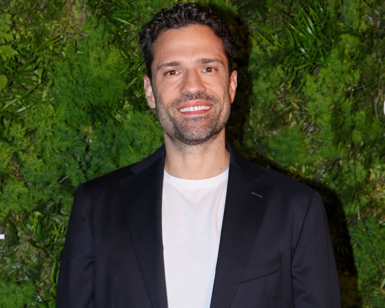 Ο Κωνσταντίνος Αργυρός με τον γιο του στην αγκαλιά: Η τρυφερή φωτογραφία της Αλεξάνδρας Νίκα