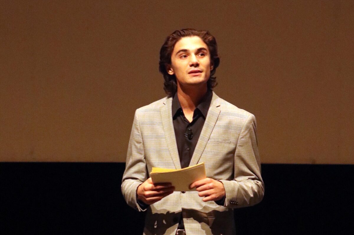 Ο Κώστας Νικούλι