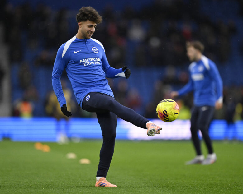 Ο Μπάμπης Κωστούλας έχει «κερδίσει» τον προπονητή της Μπράιτον: «Κάθε φορά που παίζει κάνει αισθητή την παρουσία του»