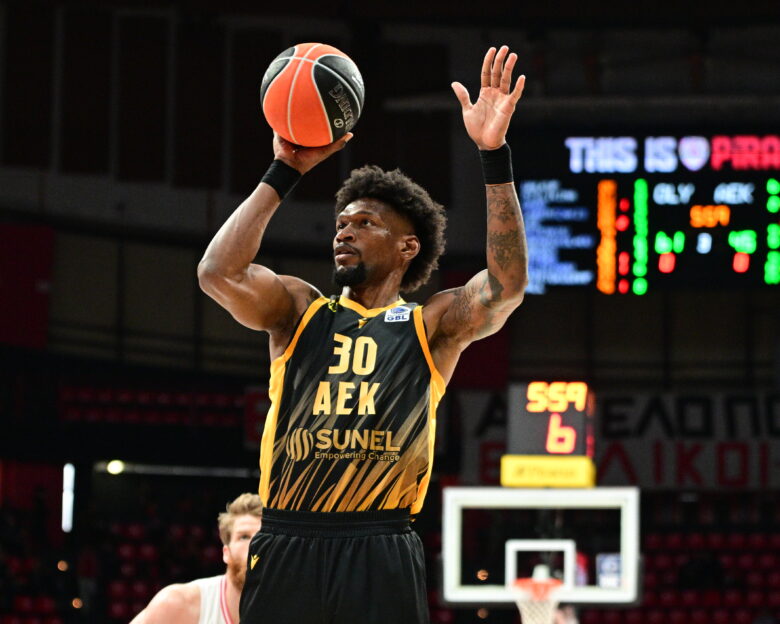 ΑΕΚ: Ο Ντράγκαν Σάκοτα αποκάλυψε ότι ο Κρις Σίλβα έχει buy-out στο συμβόλαιό του