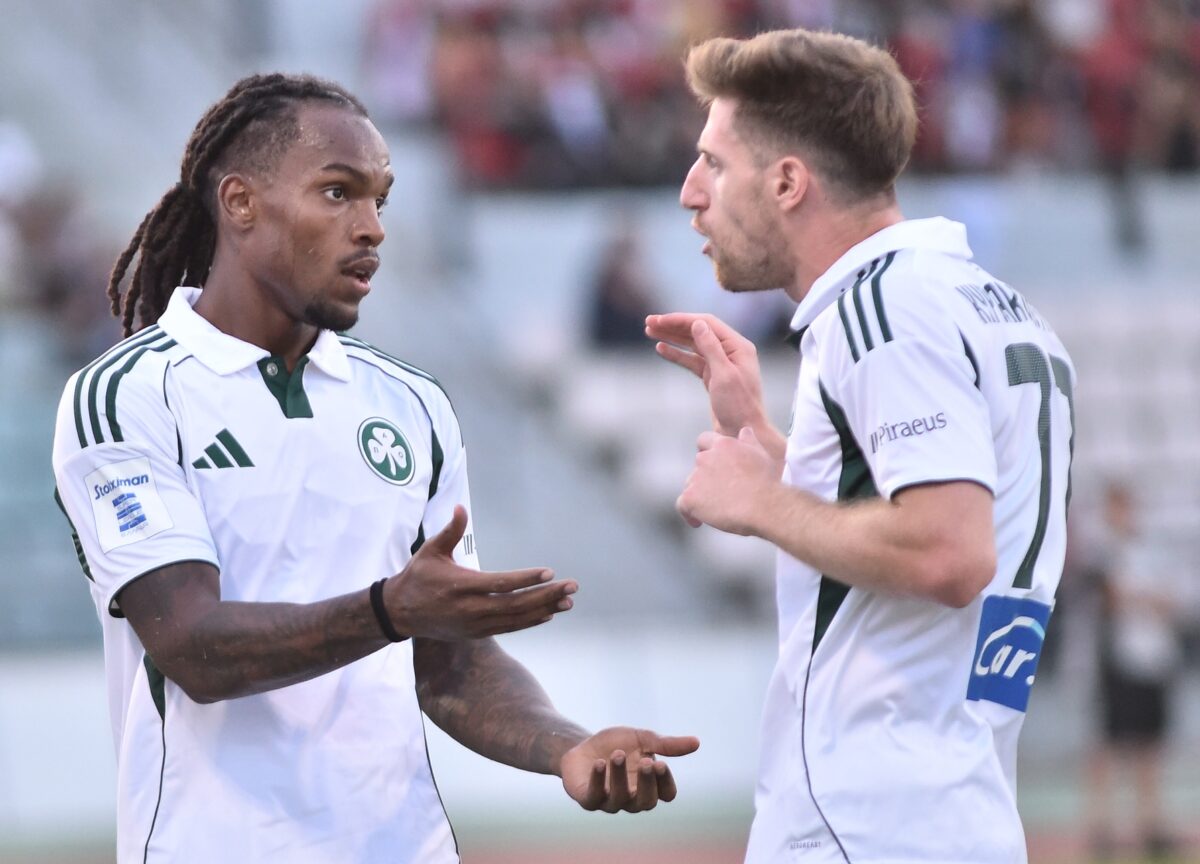 Ο Σάντσες με τον Κυριακόπουλο σε αγώνα του Παναθηναϊκού (ΒΑΣΙΛΗΣ ΟΙΚΟΝΟΜΟΥ