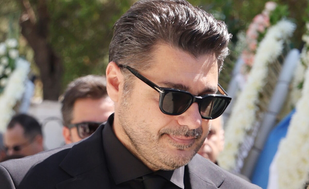 Λάμπρος Κωνσταντάρας