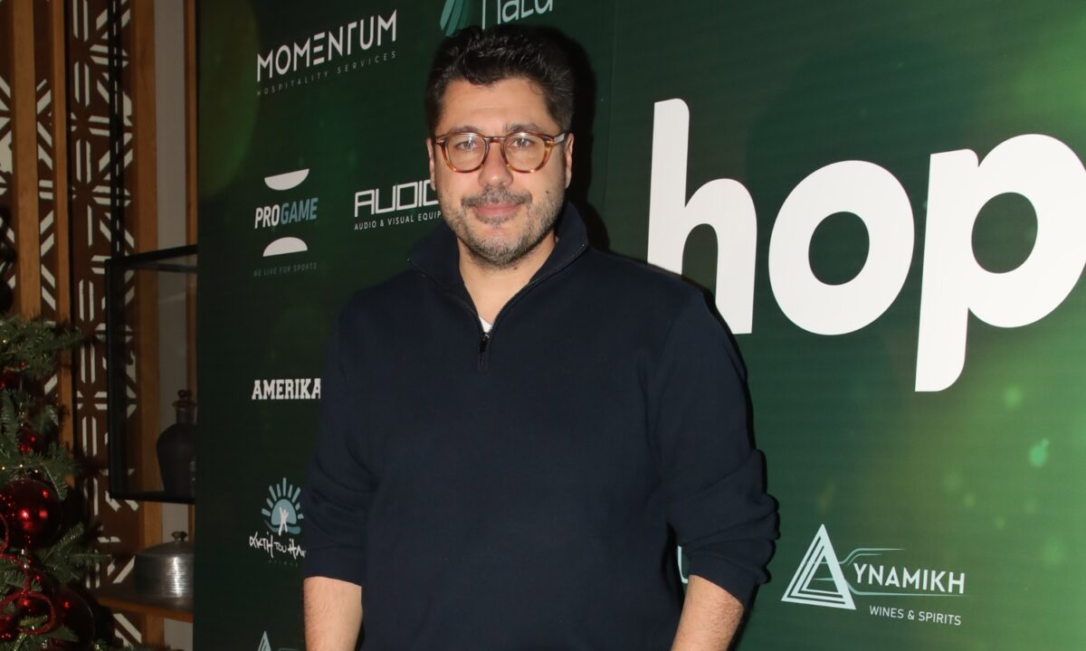 Λάμπρος Κωνσταντάρας