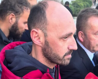 Ένας από τους αγρότες που συνελήφθησαν