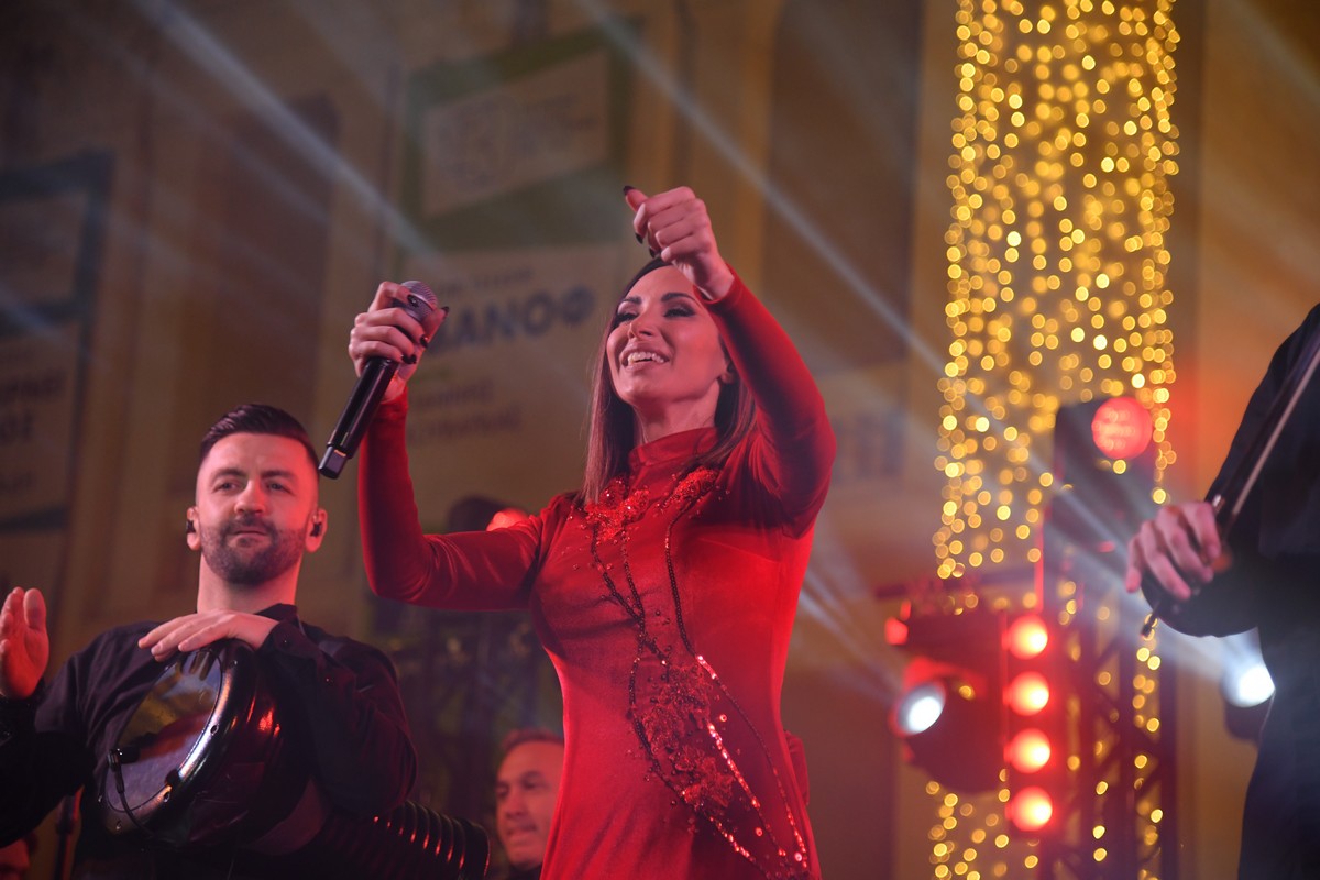 Η Λένα Ζευγαρά on stage