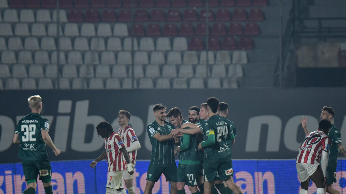 Οι παίκτες του Λεβαδειακού πανηγυρίζουν στις Σέρρες (ΣΕΡΑΦΕΙΜ ΚΑΡΑΜΒΑΛΑΣΗΣ