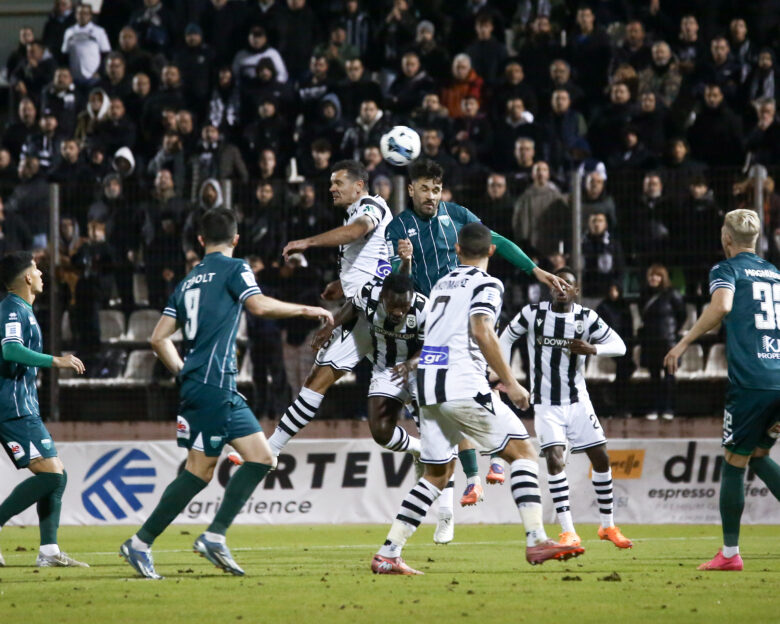 Πρόστιμο της ΔΕΑΒ στον ΠΑΟΚ για 63 σπασμένα καθίσματα στη Λιβαδειά