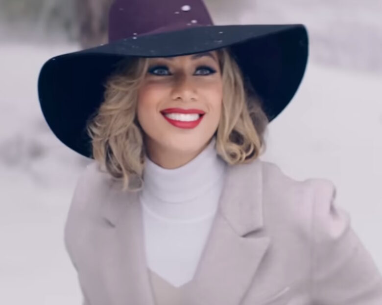 Λιόνα Λούις: Το «One More Sleep» είναι το πιο δημοφιλές χριστουγεννιάτικο τραγούδι στο Ηνωμένο Βασίλειο