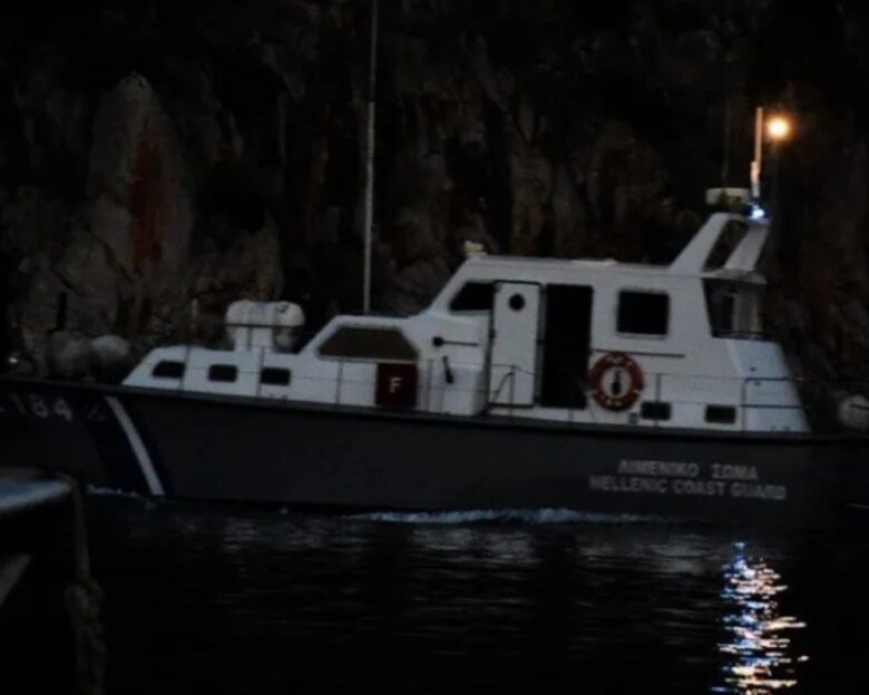 Κρήτη: Στο νοσοκομείο οι δύο διασωθέντες από το ναυάγιο στα ανοικτά του νησιού – Από Αίγυπτο και Συρία οι 17 νεκροί άνδρες