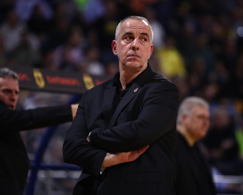 Τέλος ο Γιώργος Λιμνιάτης από τον πάγκο του Προμηθέα Πάτρας