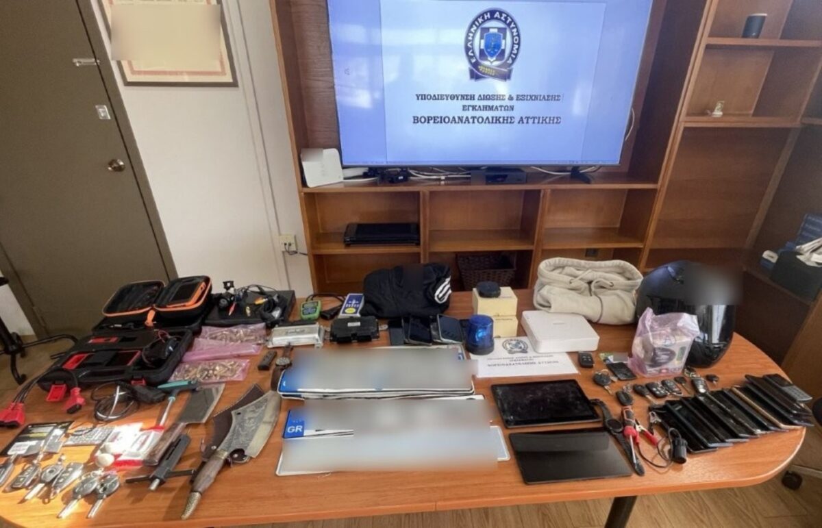 Κηφισιά: Άρπαξαν 180.000 ευρώ από υπάλληλο εταιρείας και το έβαλαν στα πόδια – Έχουν συλληφθεί 19 φορές για ληστεία