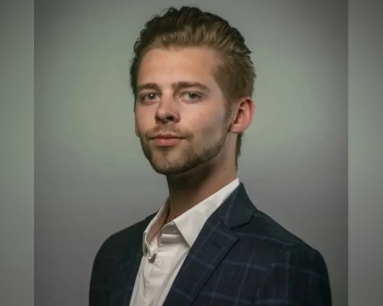 Φρίκη στην Βρετανία: Γόνος πλούσιας οικογένειας δολοφόνησε την σύντροφό του με κουζινομάχαιρο – Την κατηγόρησε ότι του επιτέθηκε πρώτη