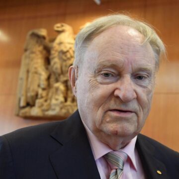 Ο επικεφαλής της ελβετικής οργάνωσης Dignitas Λούντβιχ Μινέλι