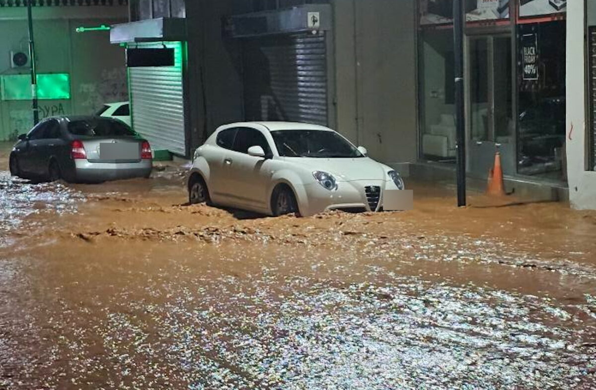 Πλημμύρες στην Μάνδρα