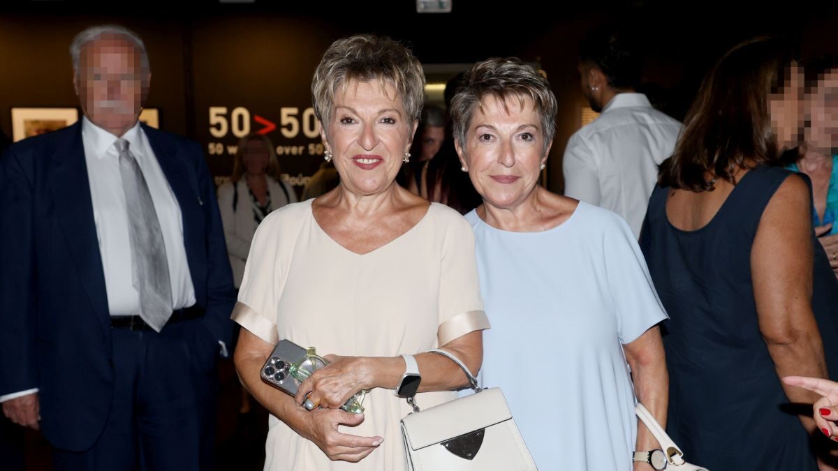 Ιωάννα και Χριστίνα Μάνδρου