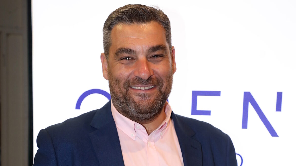 Μάνος Νιφλής