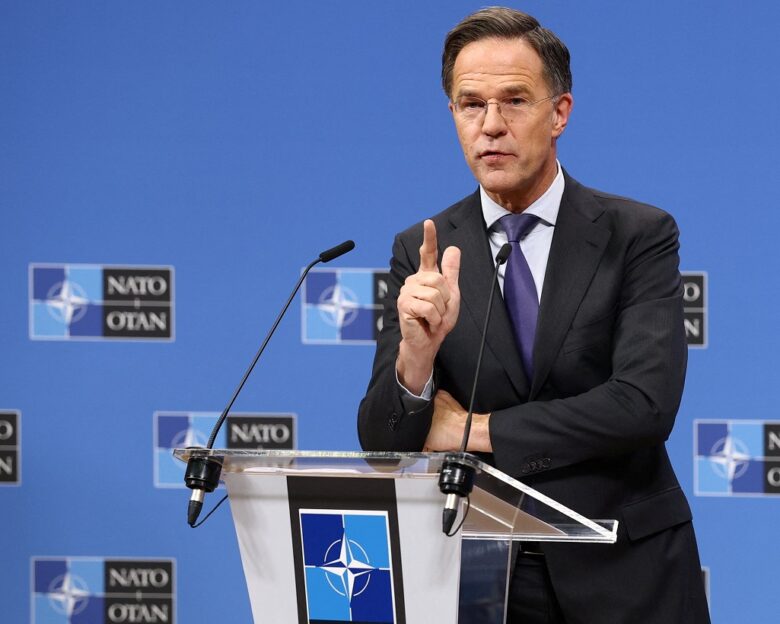 Μαρκ Ρούτε: Μόνο ο Ντόναλντ Τραμπ μπορεί να σπάσει το αδιέξοδο στον πόλεμο στην Ουκρανία