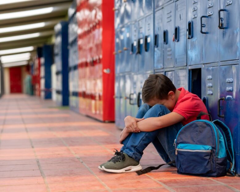 Αμαλιάδα: 14χρονος εκβίαζε για εβδομάδες 12χρονο και του πήρε 8.200 ευρώ