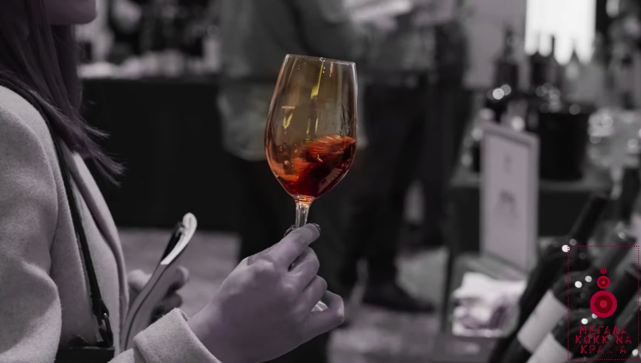 Δύο από τις ακριβότερες φιάλες της φετινής διοργάνωσης –μία από την Ιταλία και μία από την Αργεντινή– ξεπερνούν τα 1.000 ευρώ στη λιανική τους τιμή.