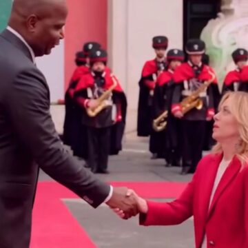 Η Μελόνι και ο πρόεδρος της Μοζαμβίκης