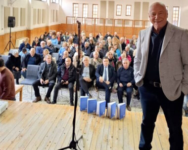 Μένιος Σακελλαρόπουλος