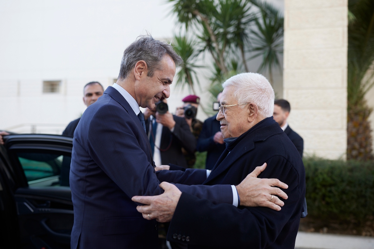 Ο Κυριάκος Μητσοτάκης και ο Μαχμούντ Αμπάς