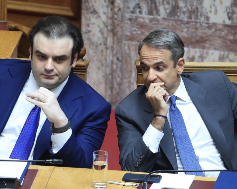 Σε πανηγυρικό κλίμα η σημερινή συνεδρίαση της ΚΟ της ΝΔ λόγω Πιερρακάκη: Εύσημα Μητσοτάκη αλλά και «γκρίνια» για τα μπλόκα των αγροτών