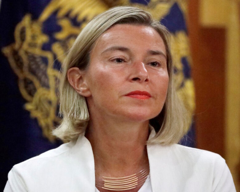 Η Φεντερίκα Μογκερίνι μίλησε με πλήρη διαφάνεια και με ηρεμία στις αρχές της ΕΕ για την υπόθεση διαφθοράς, λέει η δικηγόρος της