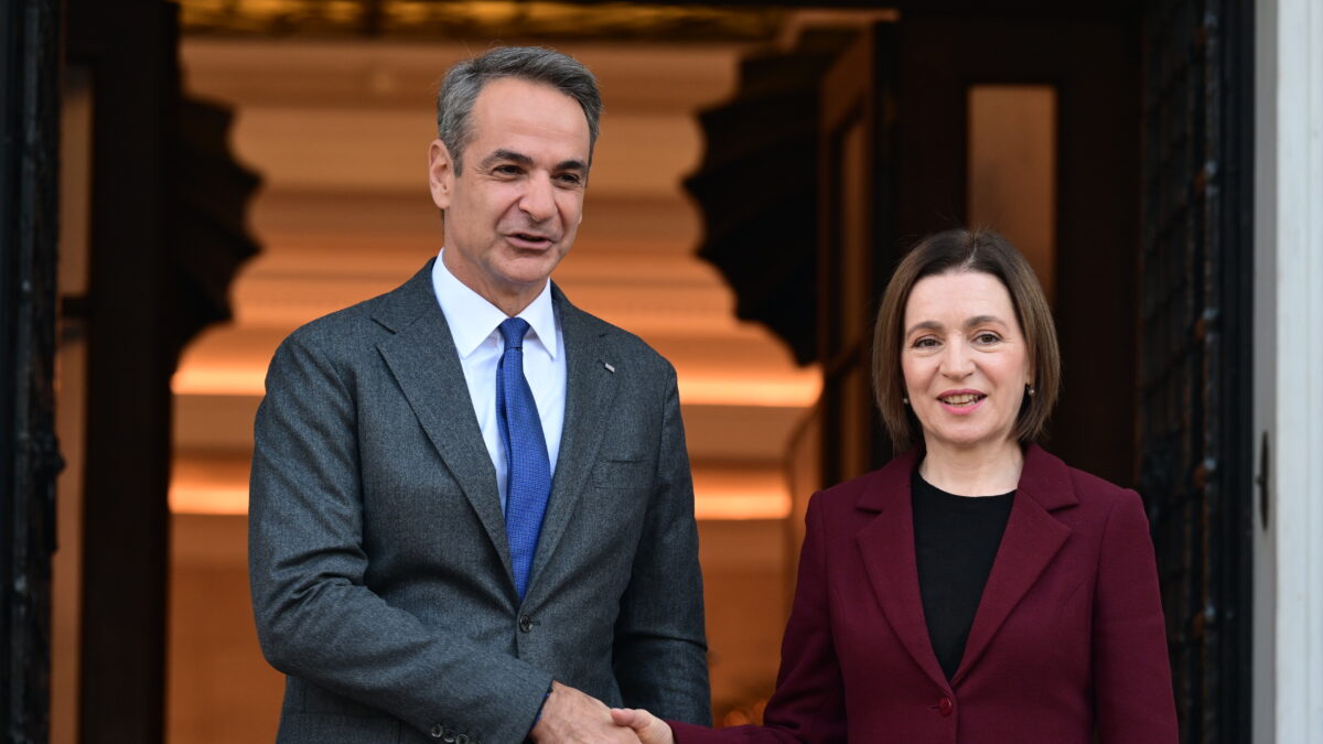 Ο Κυριάκος Μητσοτάκης με τη MAIA SANDU