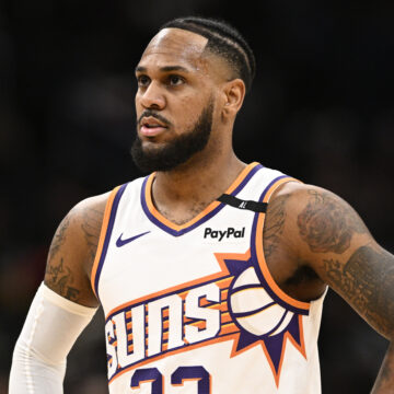 Ο Μόντε Μόρις με τη φανέλα των Σανς