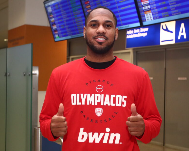 Μόντε Μόρις: «Ήρθα να πάρω νίκες και να το… διασκεδάσω, ο Μπαρτζώκας θέλει να κάνω το παιχνίδι μου»