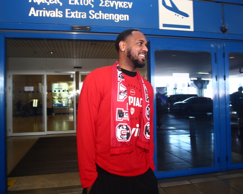 Ο Μόντε Μόρις έφθασε στην Ελλάδα για τον Ολυμπιακό