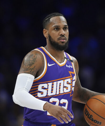 Ο Μόρις με τη φανέλα των Σανς